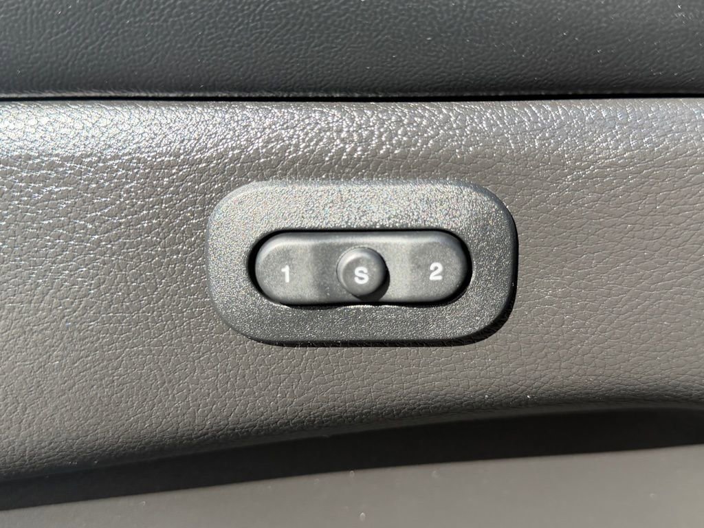 Used 2021 Jeep Grand Cherokee Limited image 21