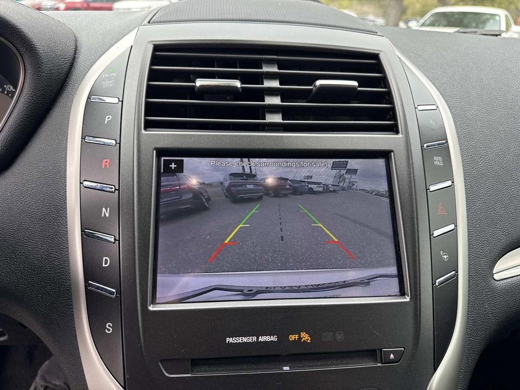 Certified 2019 Lincoln MKC Reserve w/ MKC Technology Package image 24