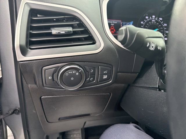 Used 2021 Ford Edge SEL w/ Convenience Package image 27