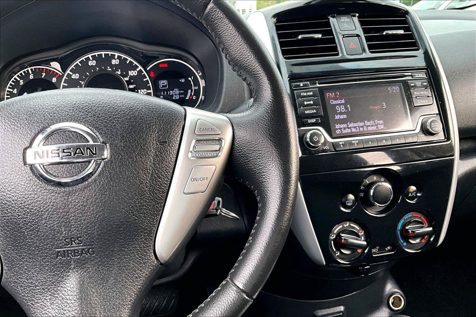 Used 2017 Nissan Versa Note SV FWD image 12