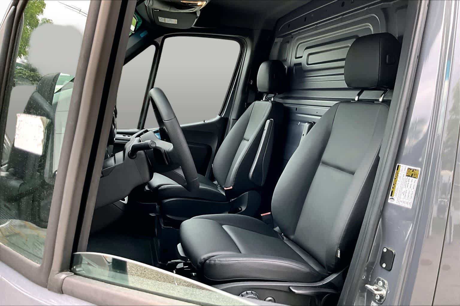 New 2025 Mercedes-Benz Sprinter 2500 image 14