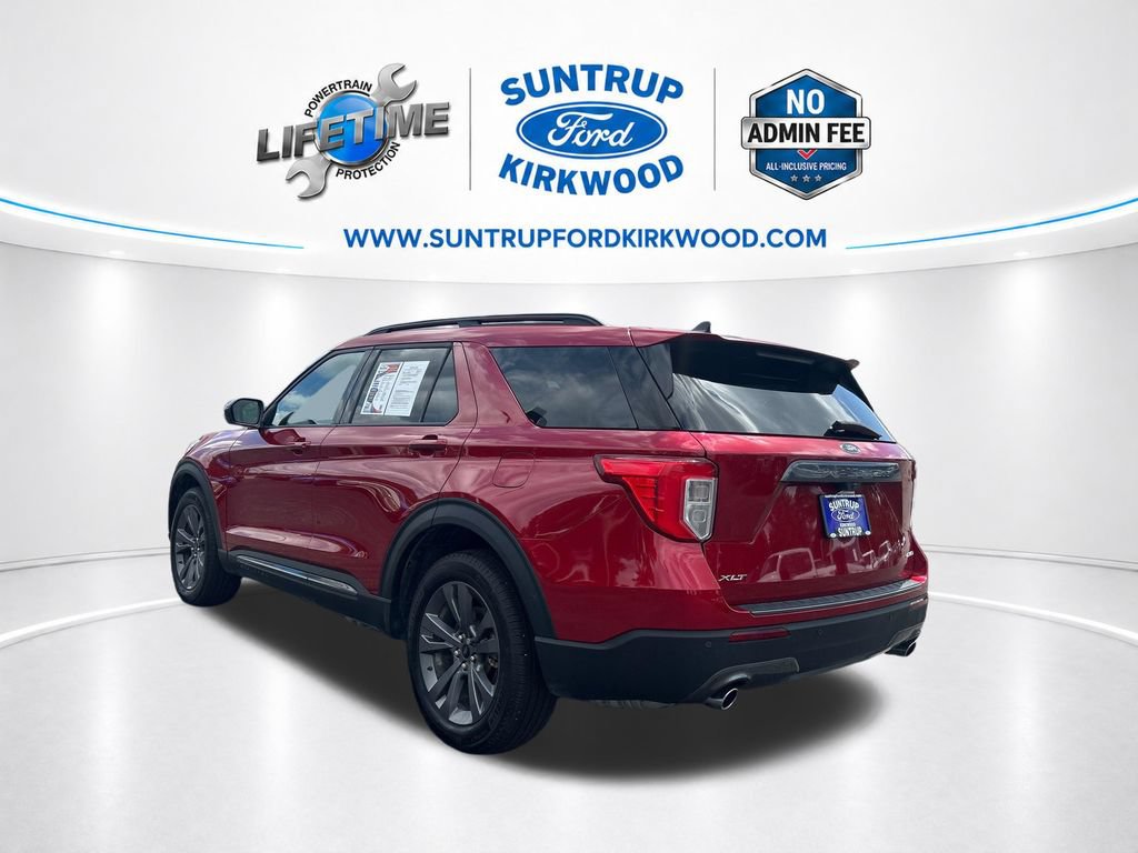 Used 2024 Ford Explorer XLT w/ Equipment Group 202A AWD/4WD image 3