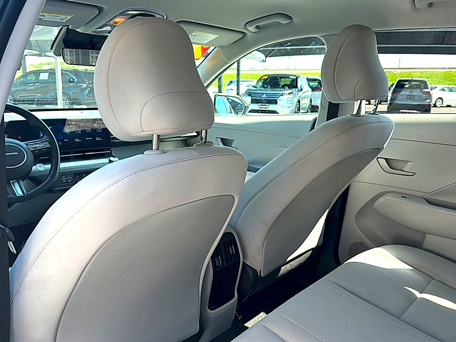 Used 2024 Hyundai Kona SEL image 17