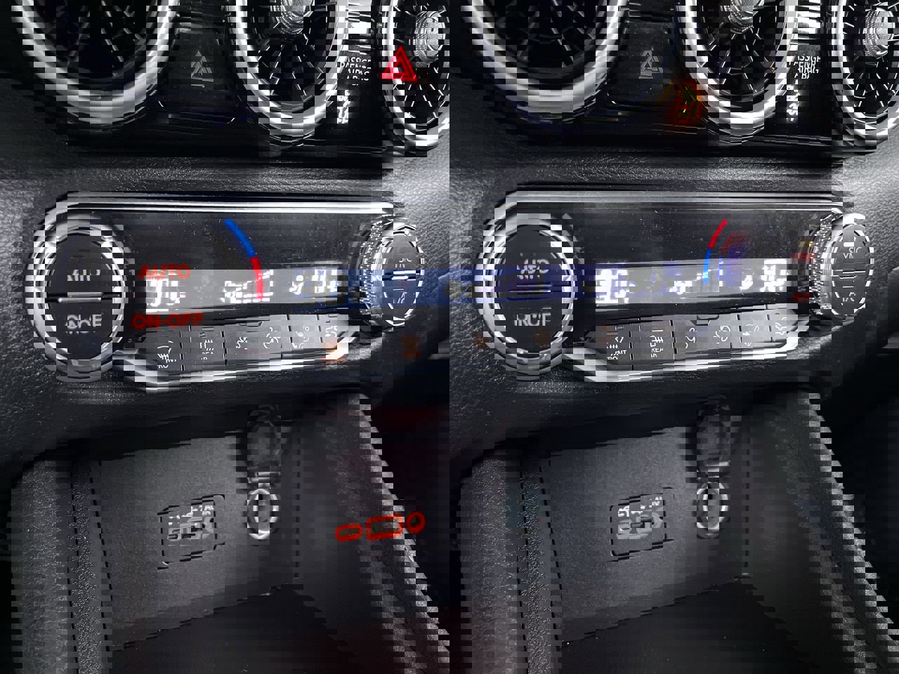 Used 2020 Nissan Sentra SV image 16