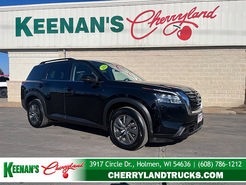 Used 2024 Nissan Pathfinder SV