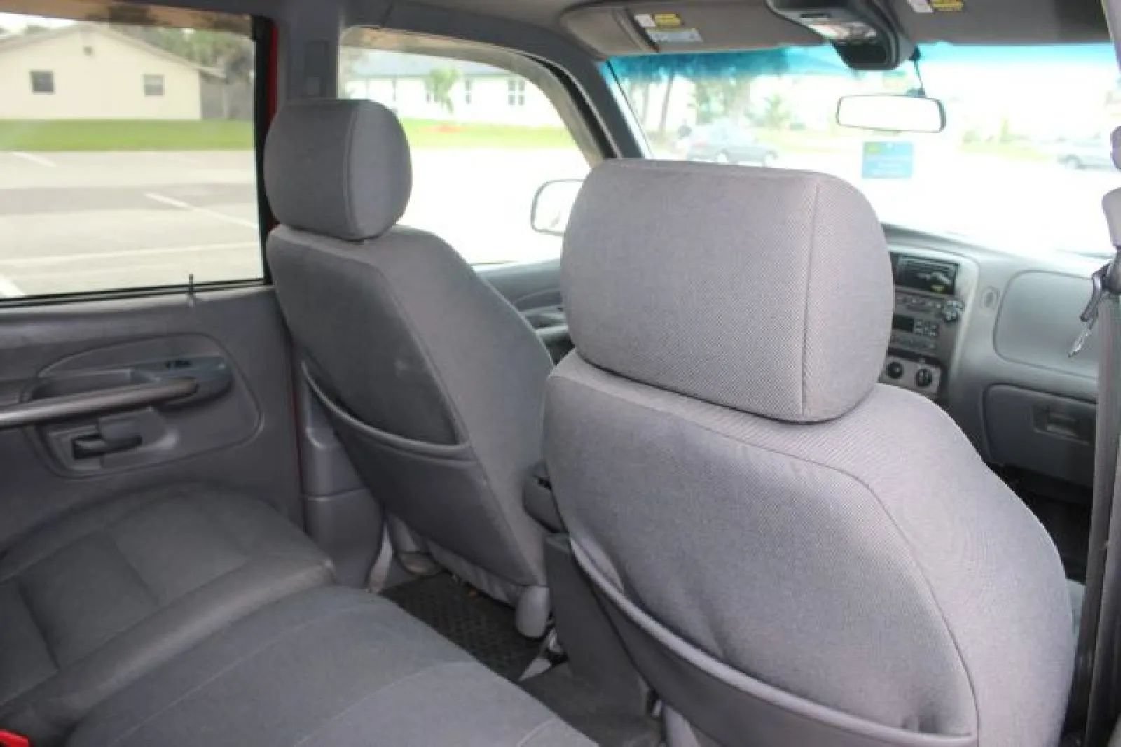Used 2001 Ford Explorer Sport Trac 4x4 image 25
