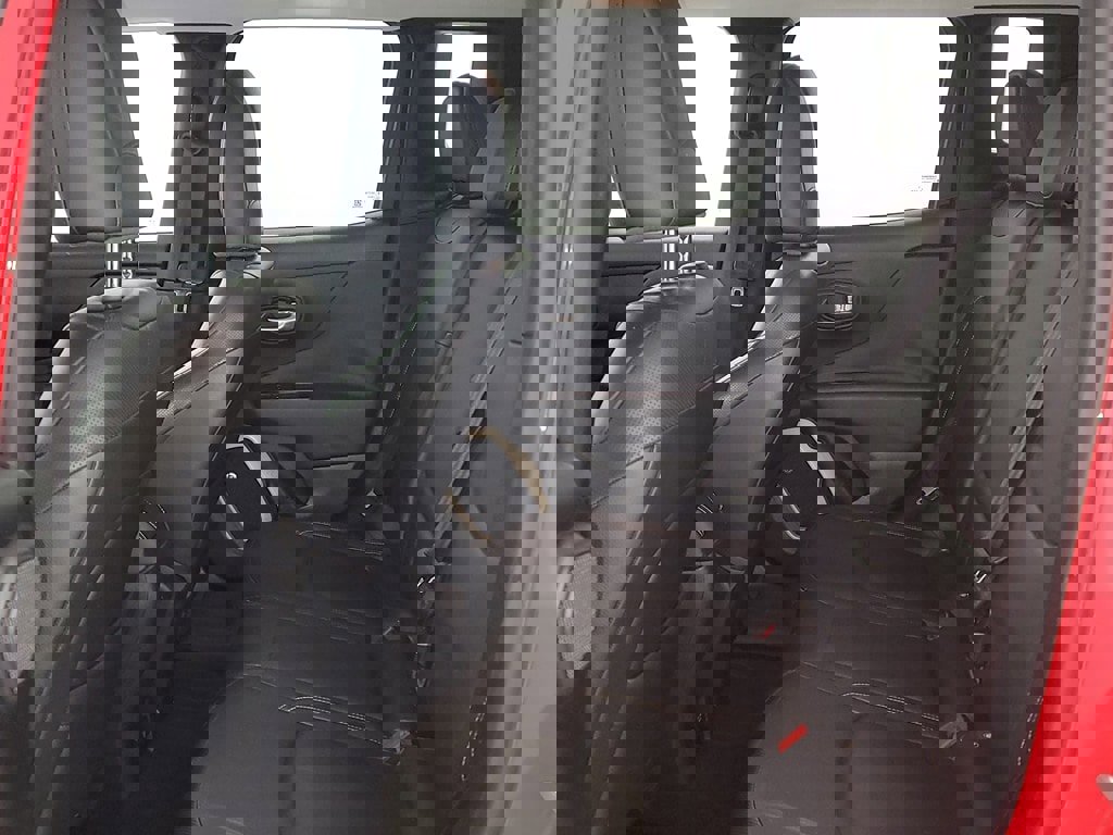 Used 2016 Jeep Renegade Limited image 15