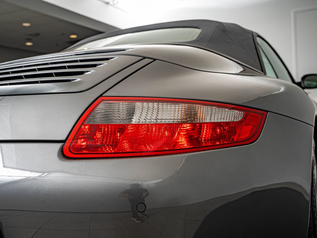 Used 2007 Porsche 911 Carrera RWD image 20