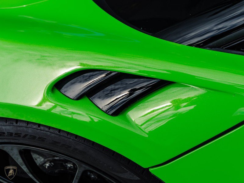 Used 2025 McLaren Artura Spider RWD image 12