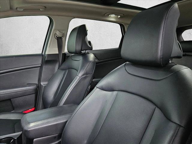 Used 2023 Kia Sportage SX image 19