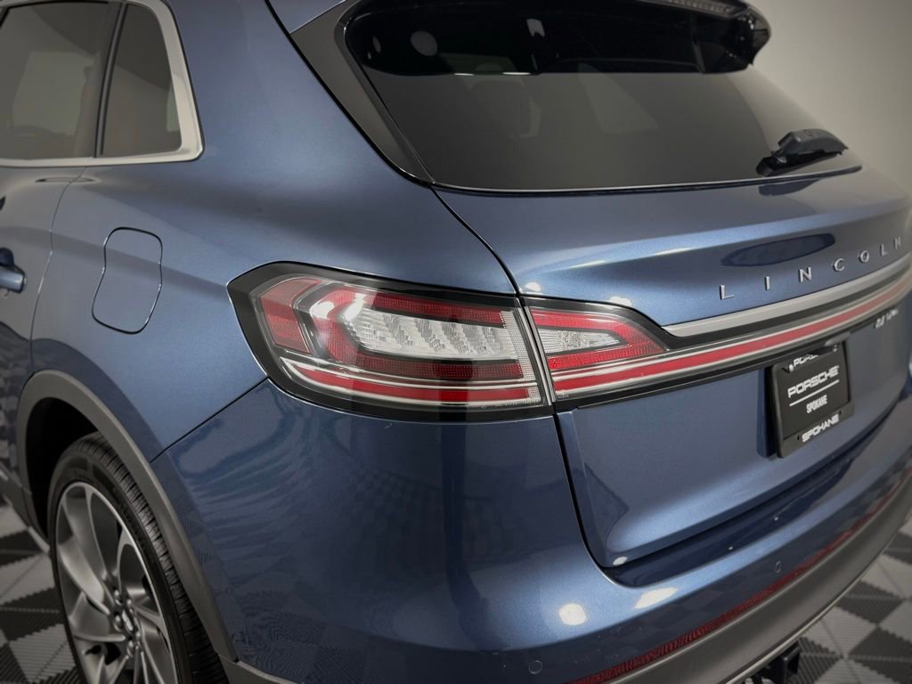 Used 2019 Lincoln Nautilus Reserve image 11