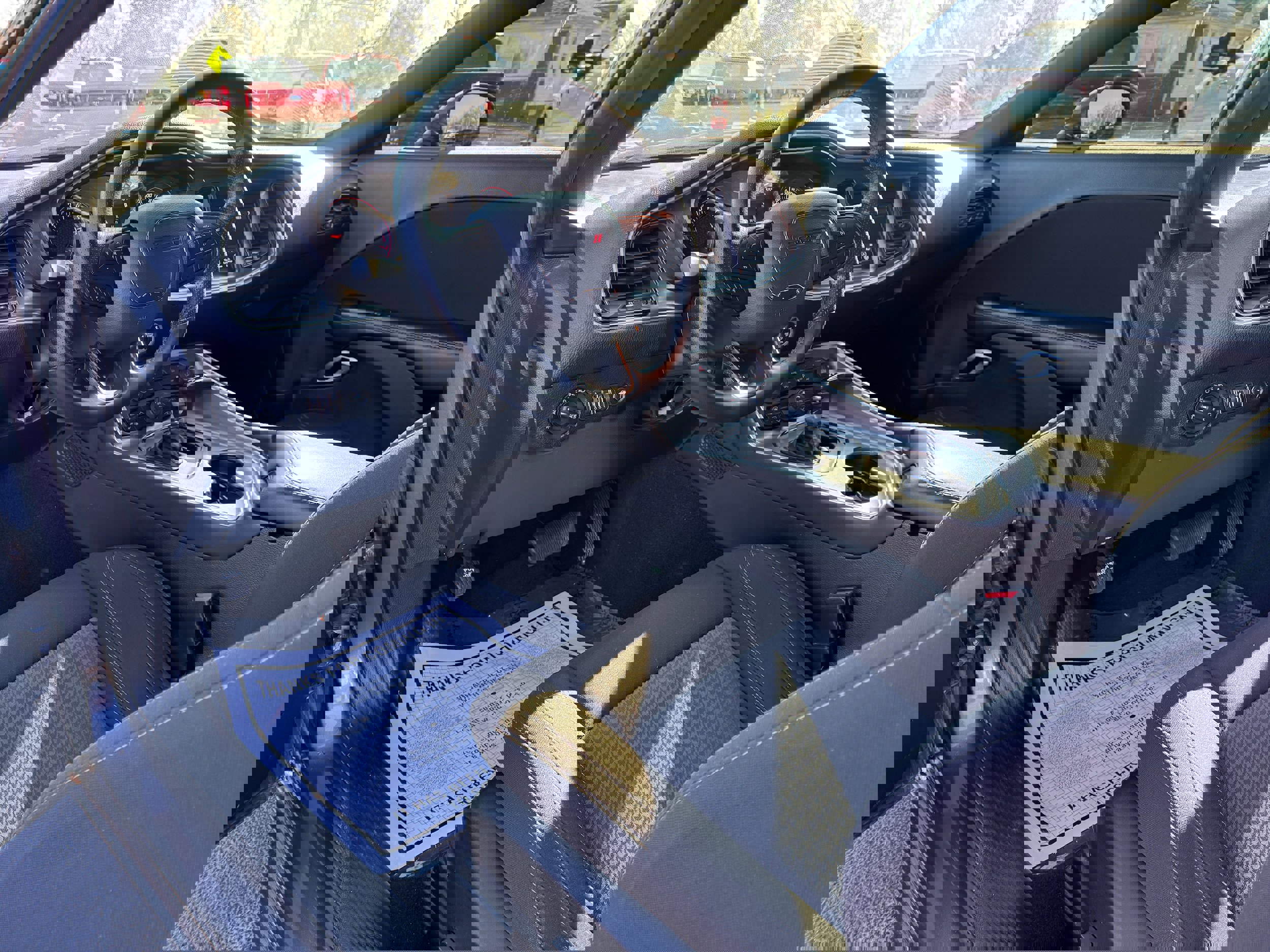 Used 2022 Dodge Challenger SXT w/ Driver Convenience Group image 11