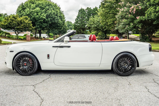 Used 2016 Rolls-Royce Dawn RWD image 3