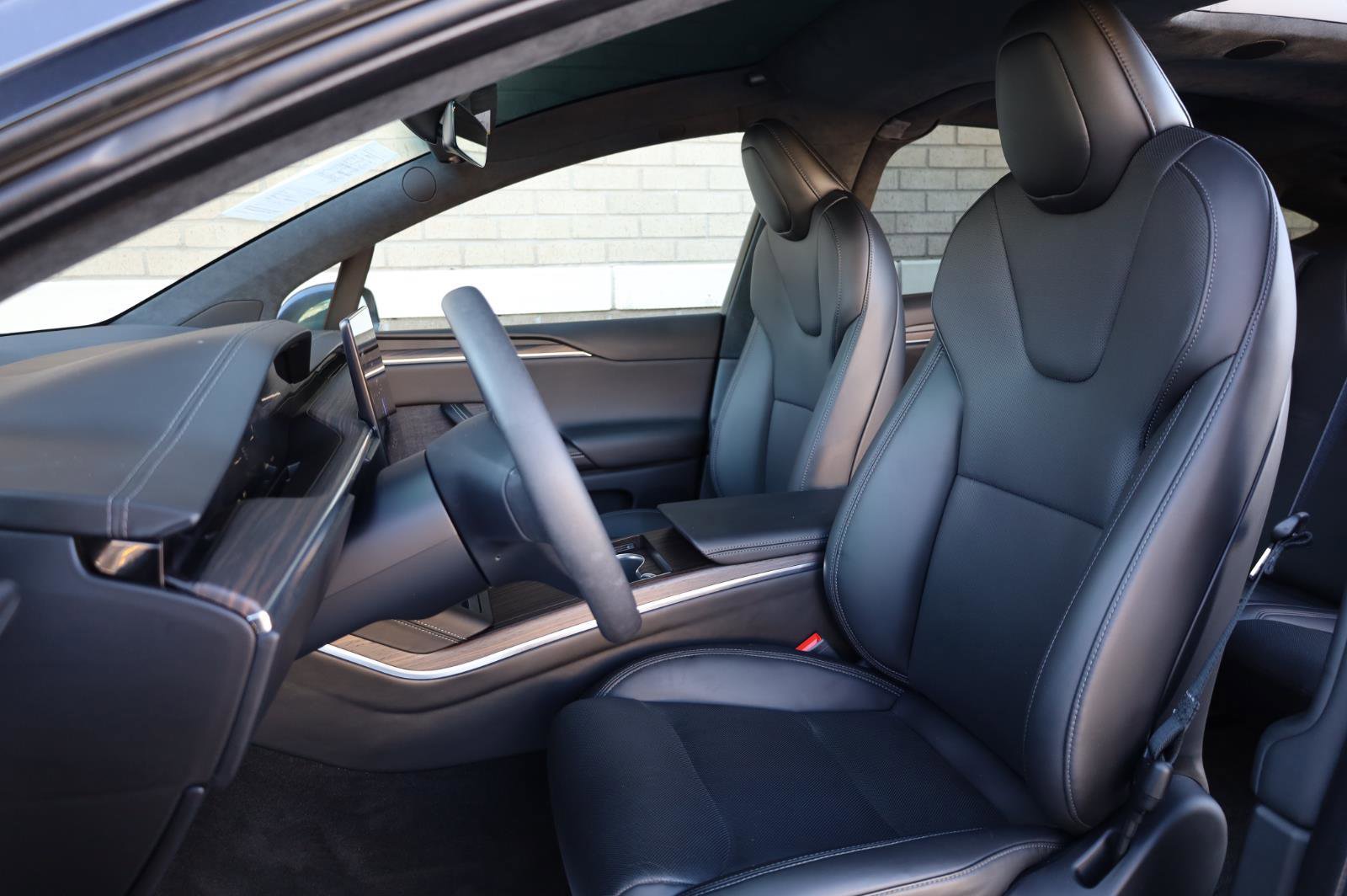 Used 2023 Tesla Model X AWD/4WD image 16