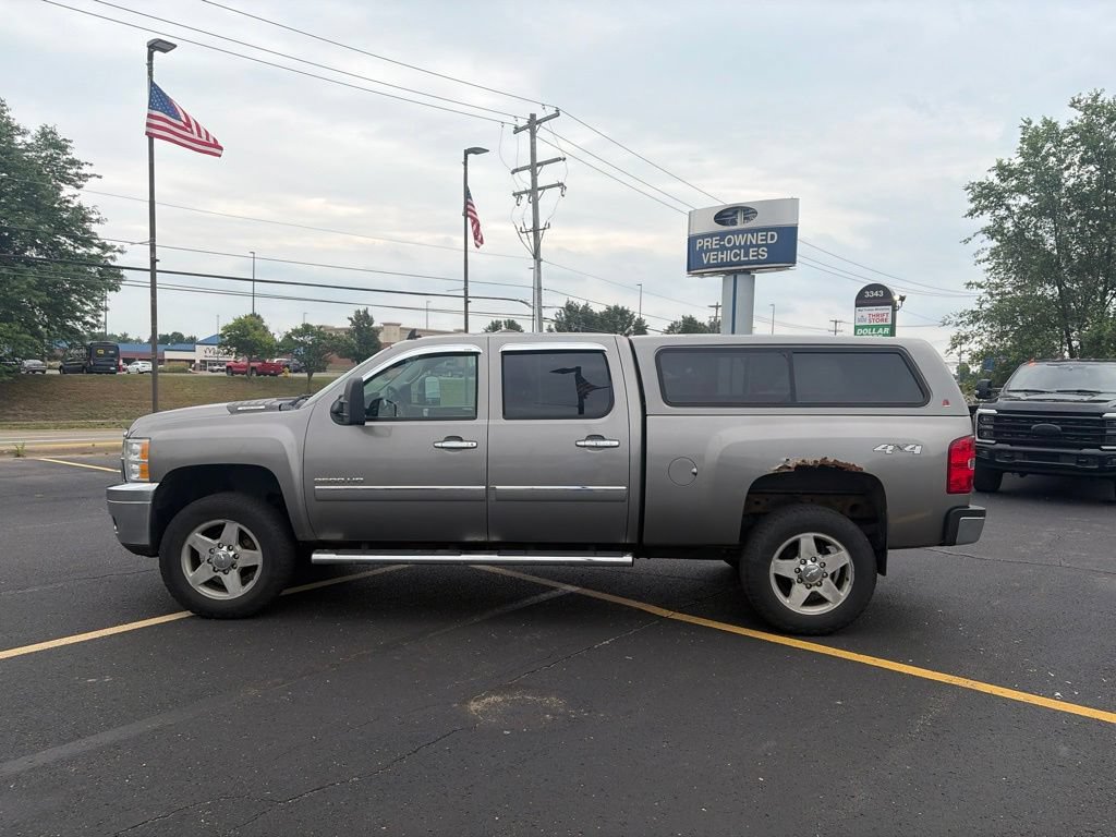 Used 2013 Chevrolet Silverado 2500 LT w/ Custom Sport Truck Package AWD/4WD image 7