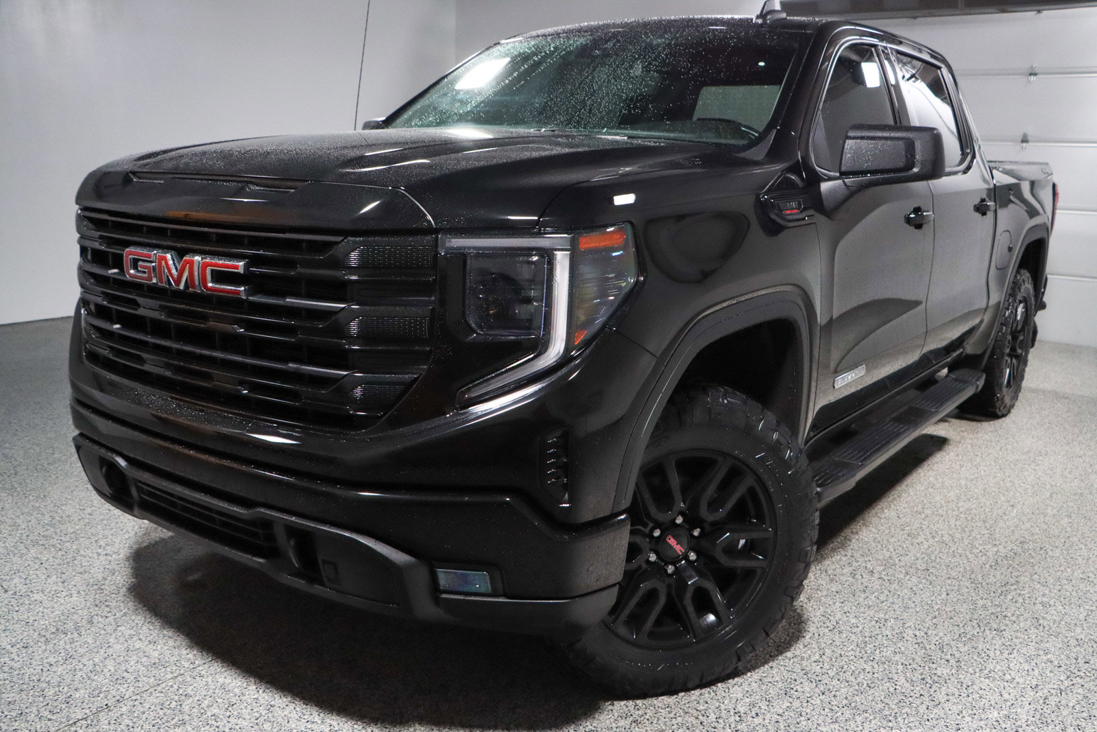 Used 2024 GMC Sierra 1500 Elevation image 33