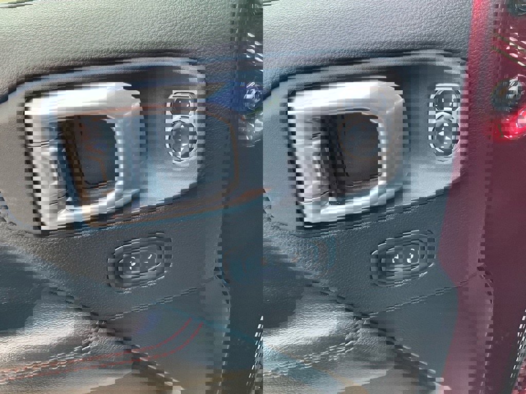 Used 2021 Jeep Wrangler Unlimited Rubicon image 16