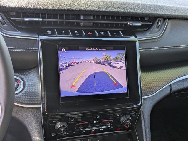 Used 2024 Jeep Grand Cherokee Altitude image 21