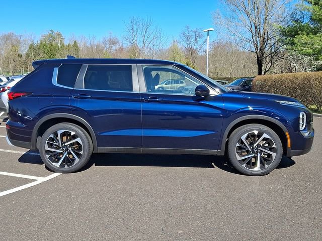 Used 2024 Mitsubishi Outlander SE image 7