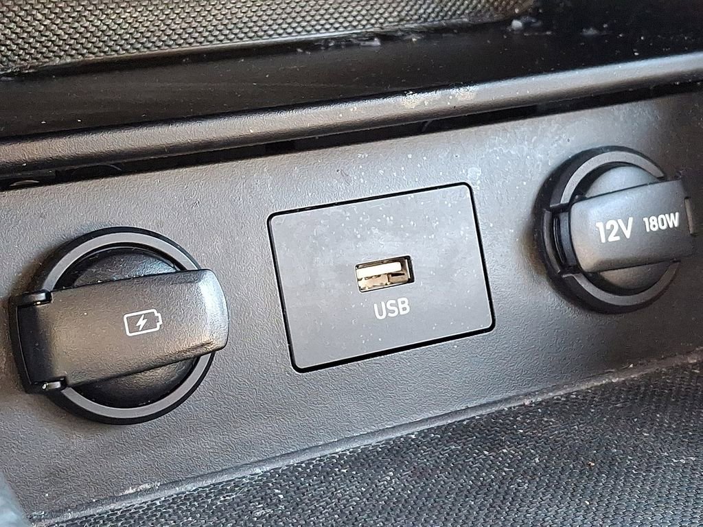 Used 2023 Hyundai Kona SE image 24