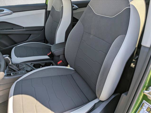 New 2026 Volkswagen Taos SE AWD/4WD image 22
