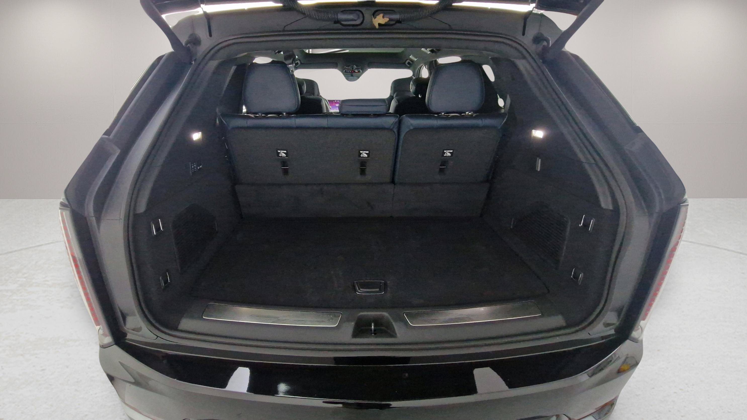 New 2025 Cadillac Escalade IQ Sport 2 w/ LPO, ONYX Package AWD/4WD image 15