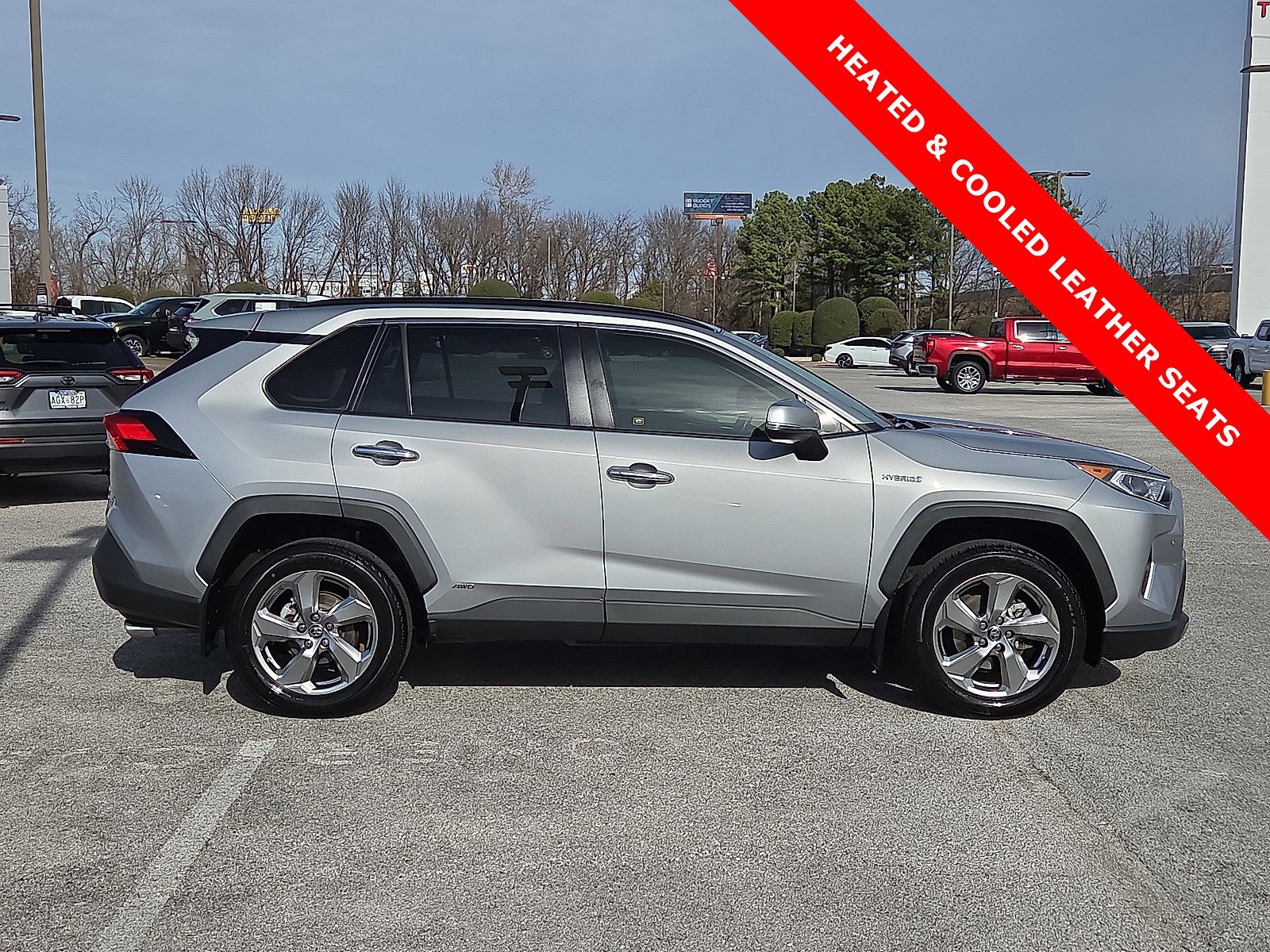 Used 2020 Toyota RAV4 Limited image 6