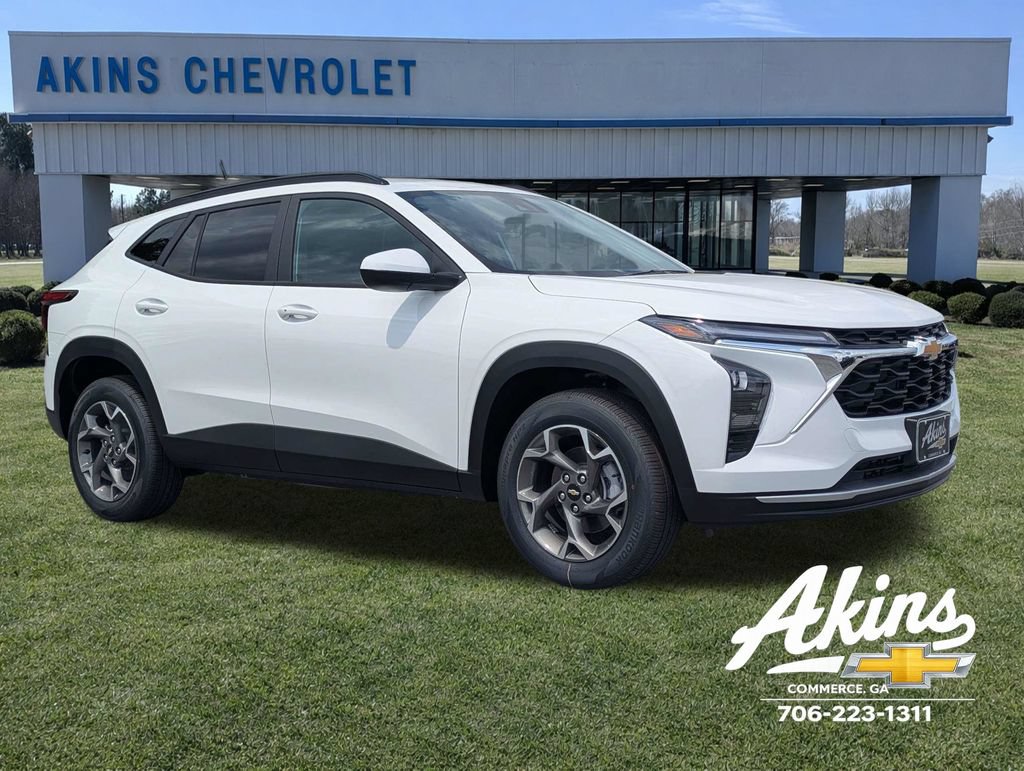 New 2026 Chevrolet Trax LT w/ LT Convenience Package FWD image 2
