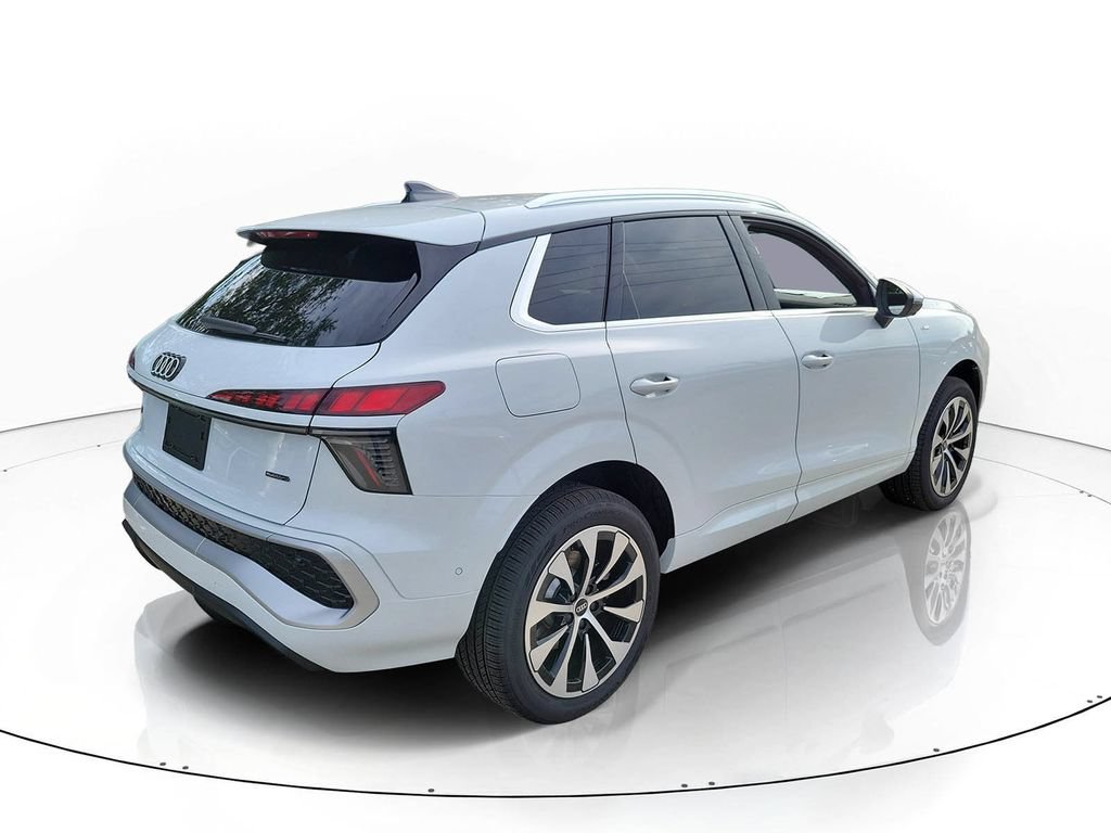New 2026 Audi Q3 quattro 2.0T AWD/4WD image 4