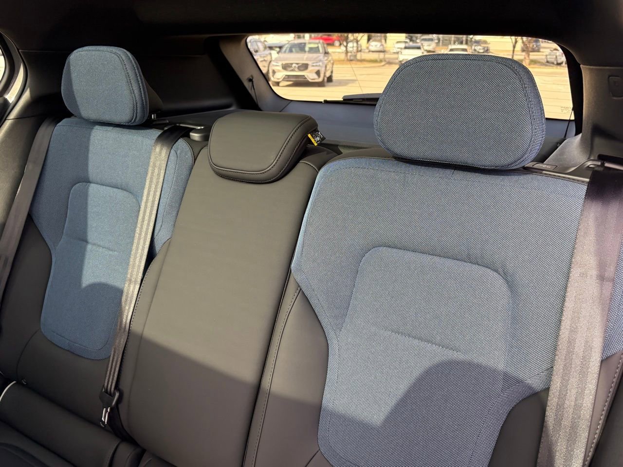 New 2026 Volvo EX30 Plus w/ Protection Package Premier image 20