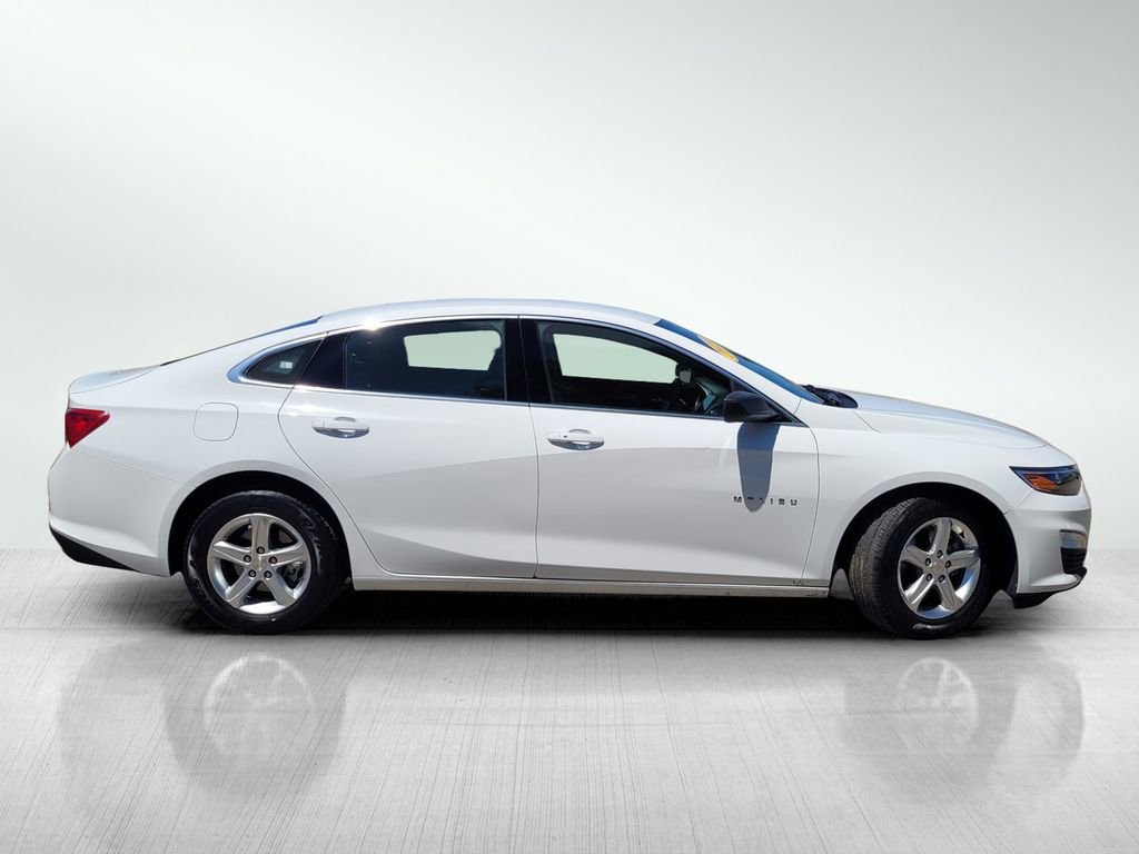 Used 2023 Chevrolet Malibu LS image 4