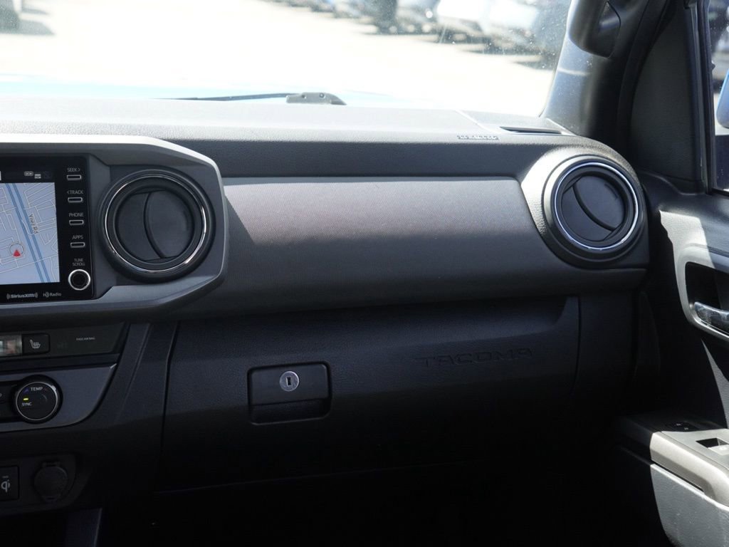 Used 2021 Toyota Tacoma TRD Off-Road w/ TRD Premium Off Road Package AWD/4WD image 23