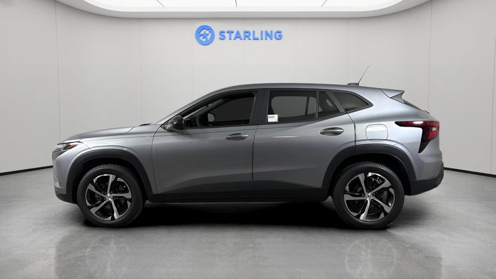 Certified 2024 Chevrolet Trax RS w/ Sunroof Package FWD image 3