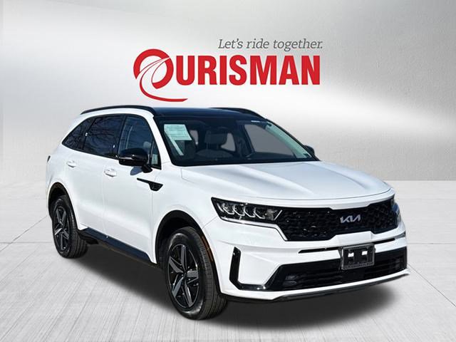 Used 2023 Kia Sorento EX w/ Panoramic Sunroof Package