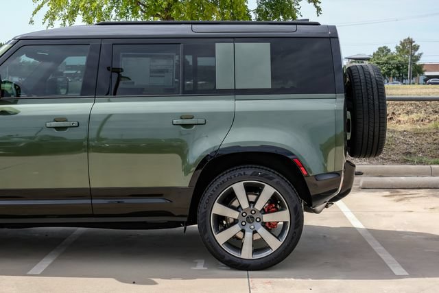 New 2026 Land Rover Defender 110 X AWD/4WD image 14