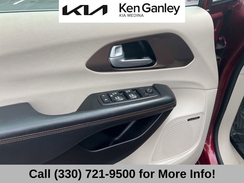 Used 2017 Chrysler Pacifica Touring-L Plus w/ Advanced Safetytec Group image 26