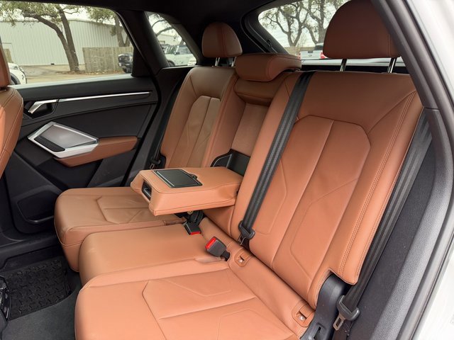 Used 2024 Audi Q3 2.0T Premium Plus image 14