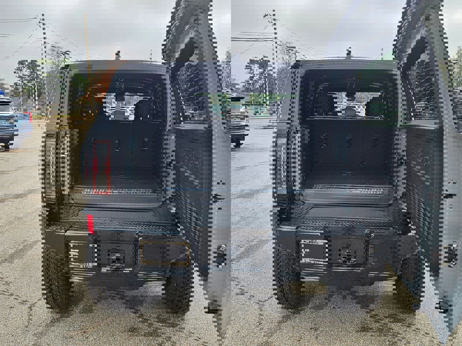 New 2026 GMC Hummer EV SUV image 4