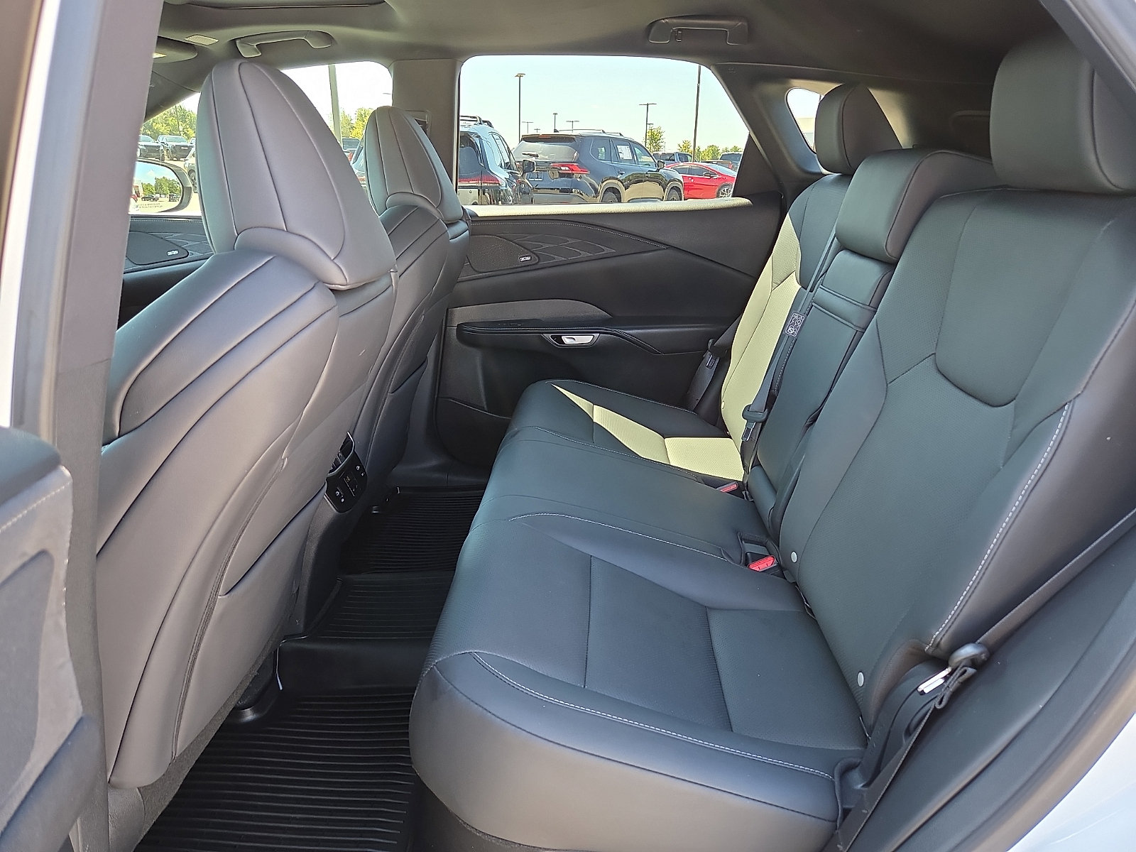 Used 2024 Lexus RX 350 F Sport w/ Convenience Package AWD/4WD image 10
