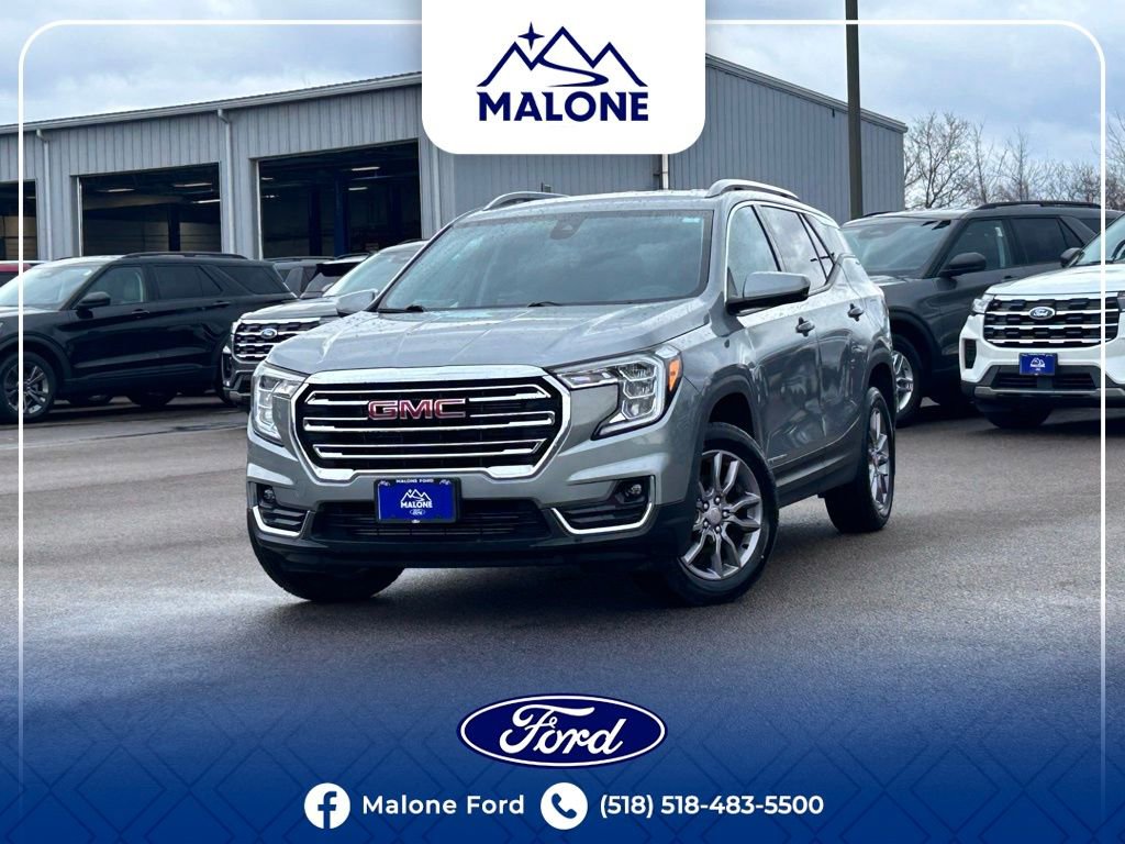 Used 2024 GMC Terrain SLT image 1