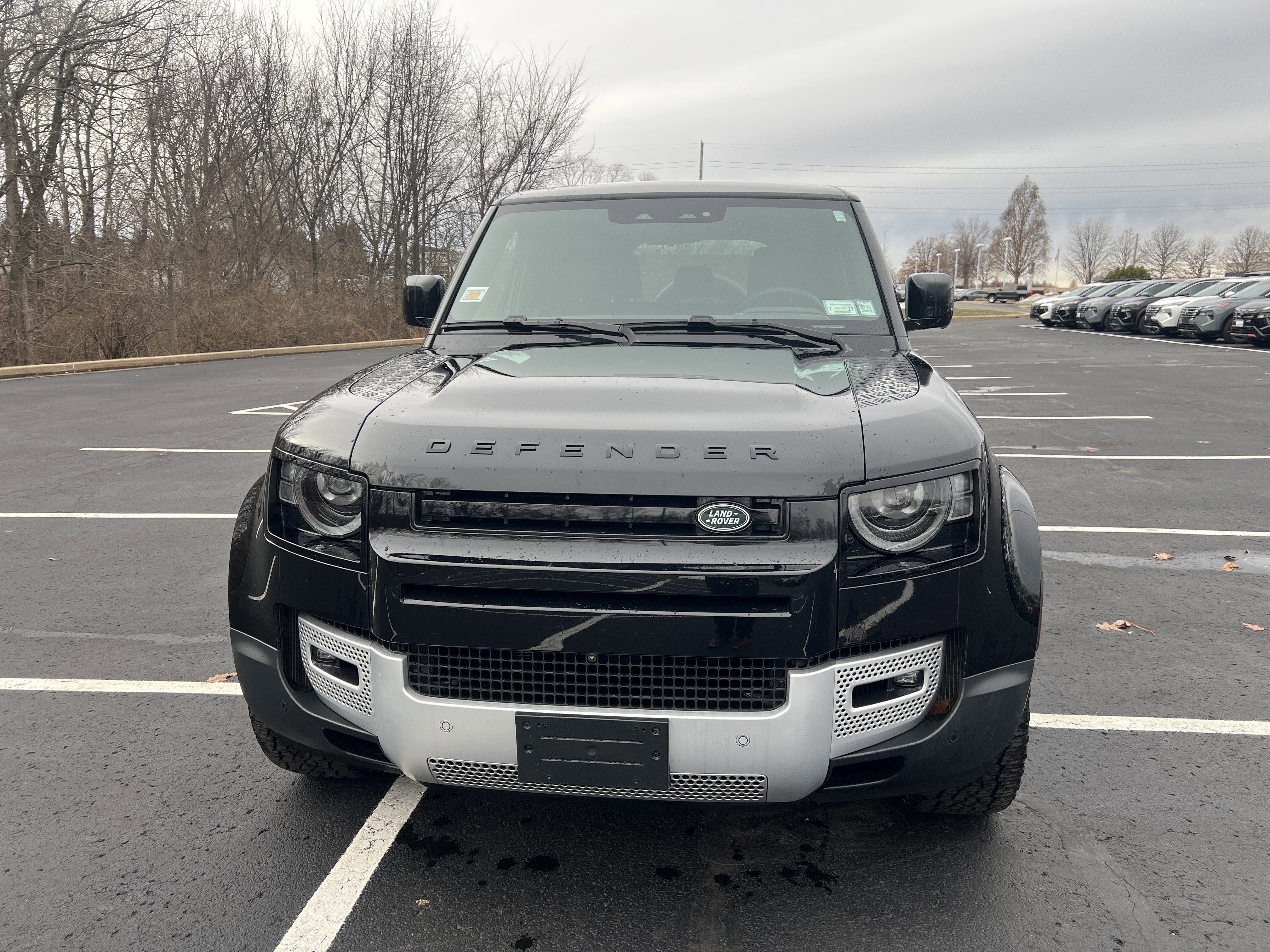 Certified 2024 Land Rover Defender 110 SE image 8