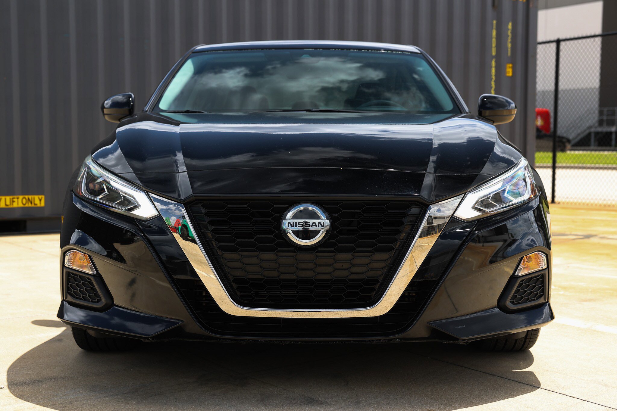 Used 2020 Nissan Altima 2.5 SR FWD image 21