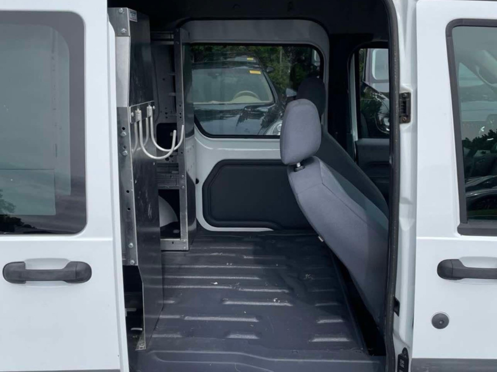 Used 2012 Ford Transit Connect XLT FWD image 4