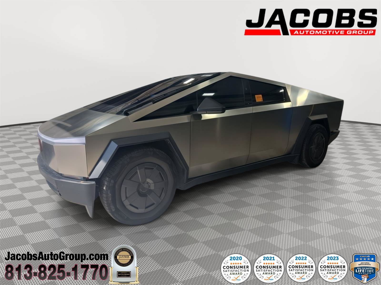 Used 2025 Tesla Cybertruck AWD Crew Cab image 1
