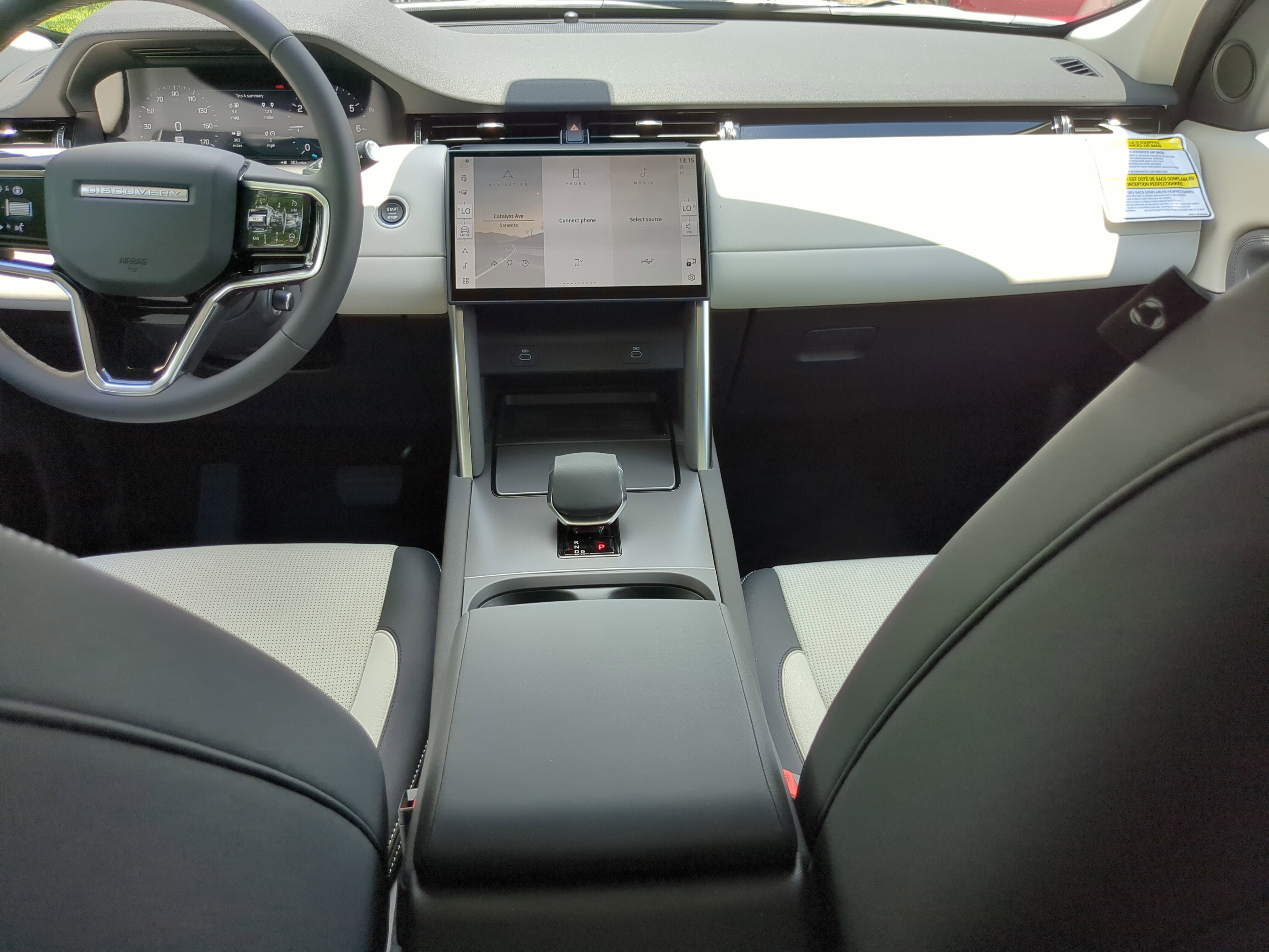 New 2025 Land Rover Discovery Sport S image 14