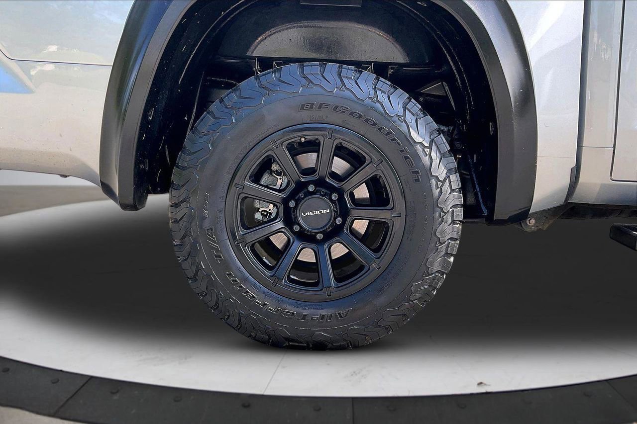 Used 2023 Toyota Tundra SR w/ SR Tow Package AWD/4WD image 37