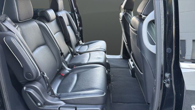Used 2024 Honda Odyssey Elite image 25