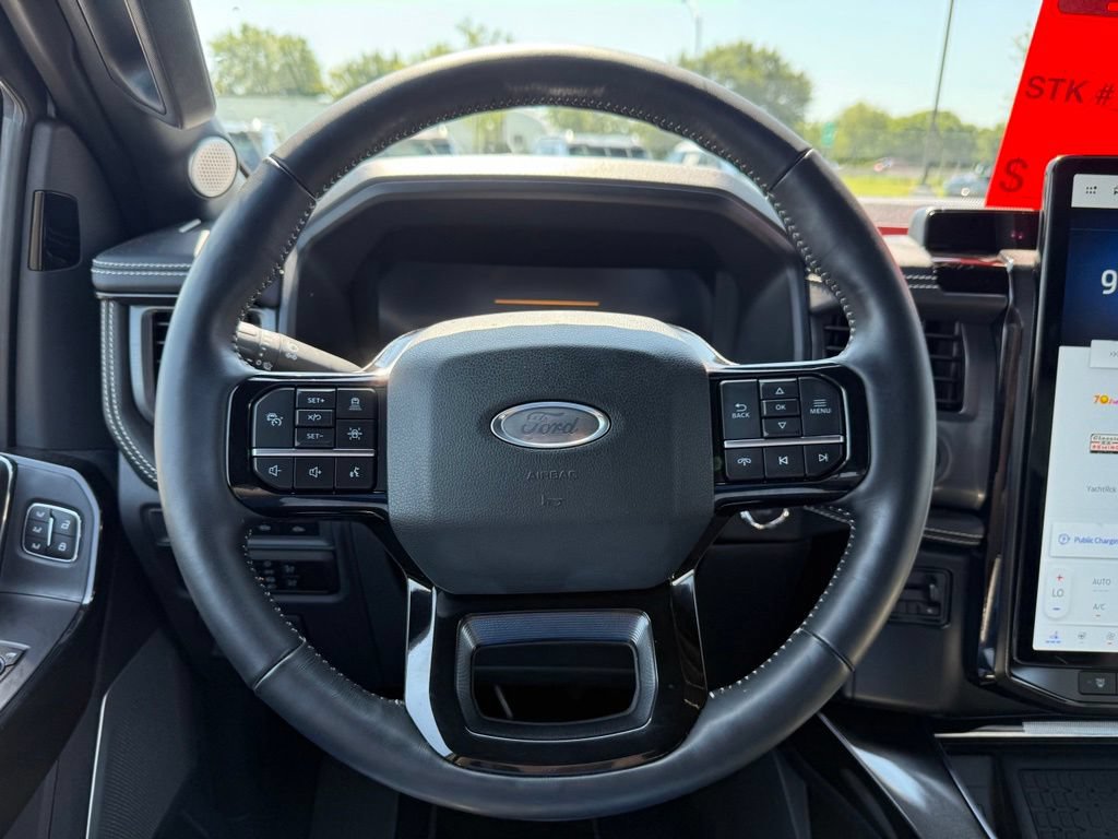 Used 2023 Ford F150 Lightning Platinum AWD/4WD image 14