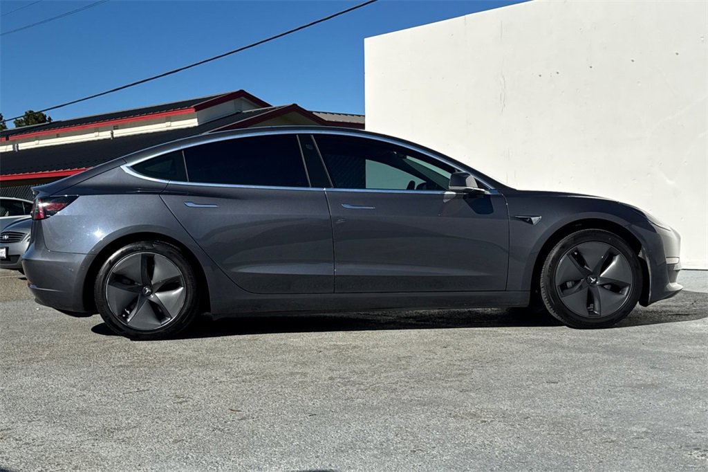 Used 2020 Tesla Model 3 Standard image 3