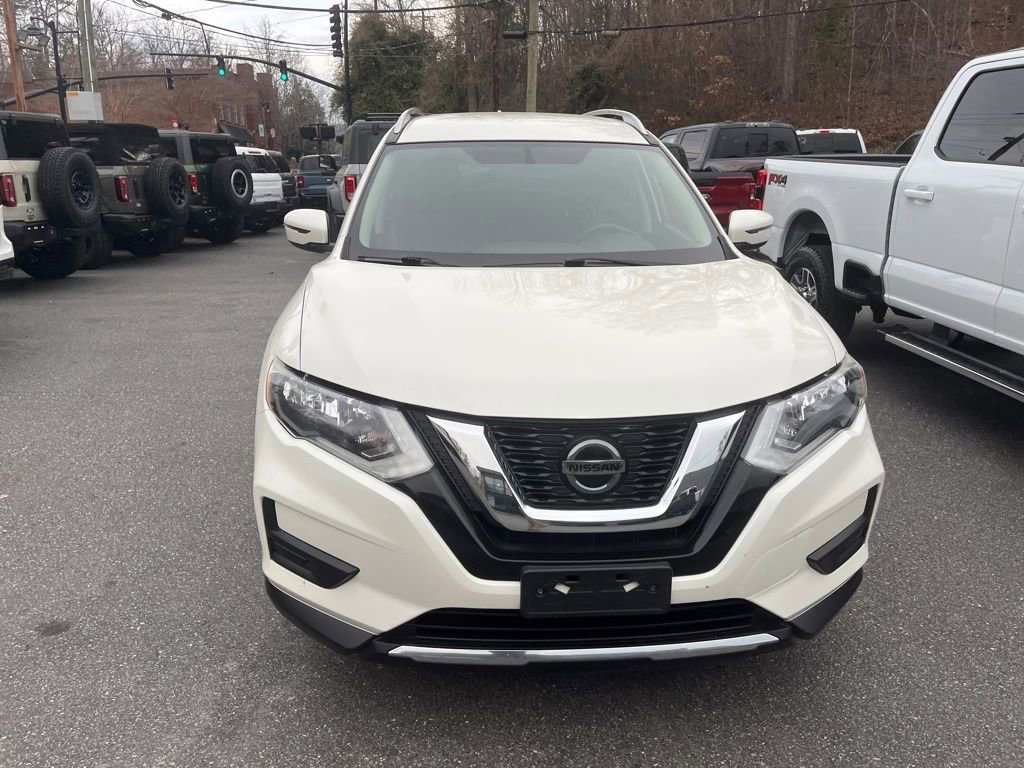 Used 2018 Nissan Rogue SV image 4